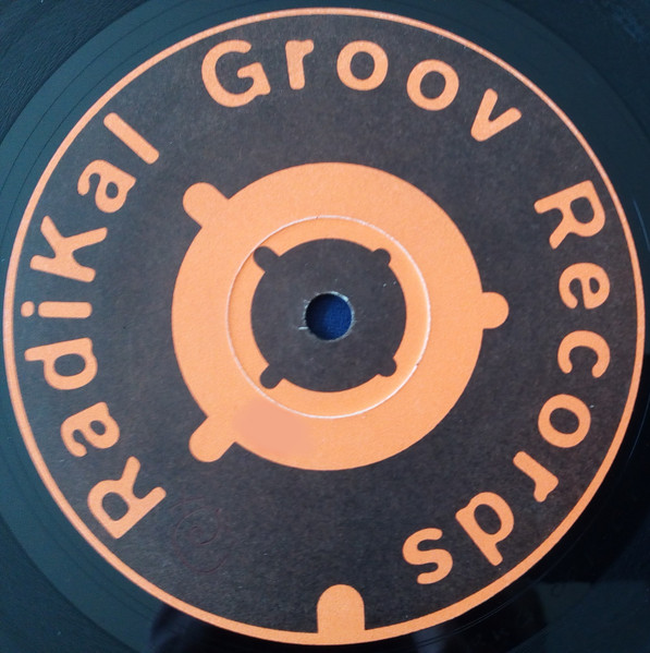 Fuck Paris ! E.P. back label