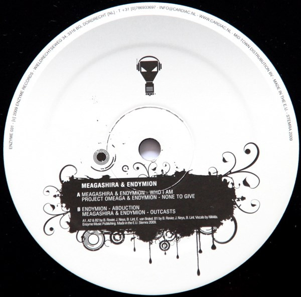 In Sync With The Sun front label