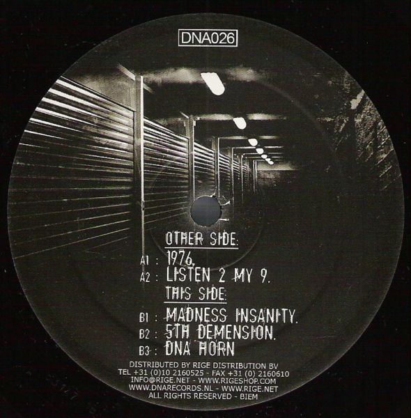 Double Negative back label