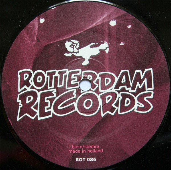 Black Magic back label