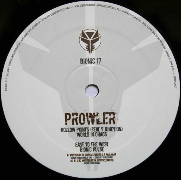 World In Chaos front label