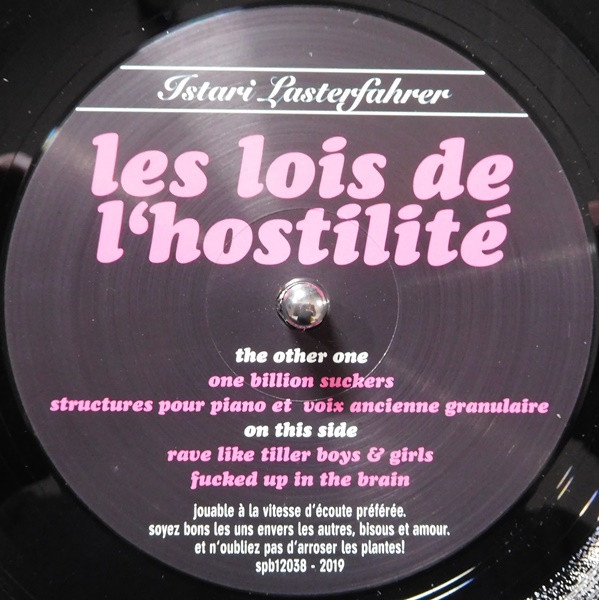 Les Lois de L'hostilité back label