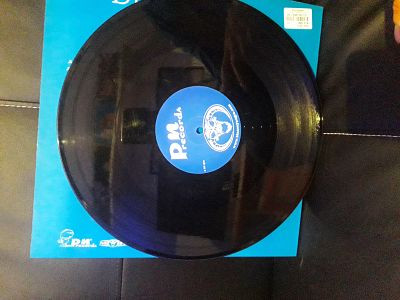 Guess Who's Back front label