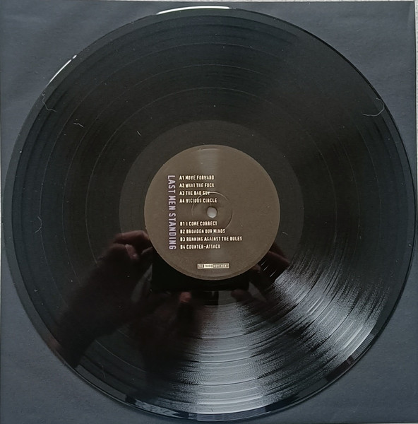 Last Men Standing front label